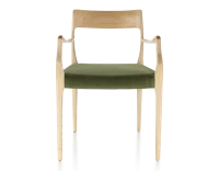 Chaise scandinave avec accoudoirs teinte naturelle et tissu vert olive