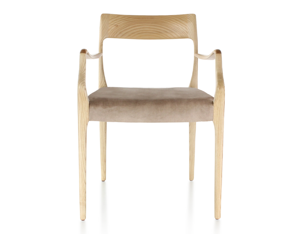 Chaise scandinave avec accoudoirs bois teinte naturelle assise tissu velours taupe clair Chaise scandinave avec accoudoirs bois teinte naturelle assise tissu velours taupe clair