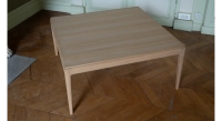 Extensible table for 6 to 10 people in oak and ceramic with wood extensions with natural wood finish and ossido ceramic top. 160x100 cm