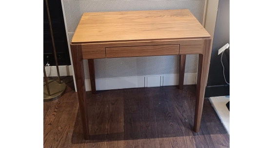 Bureau design en noyer teinte naturelle l80 cm