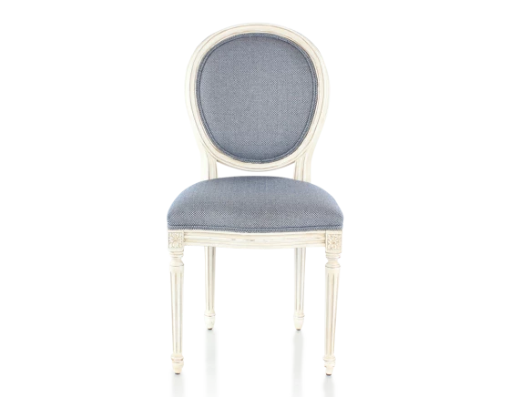 Chaise ancienne style Louis XVI bois teinte blanche cérusée et tissu chevron bleu