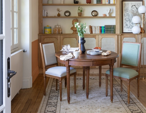 Chaise ancienne style Louis XVI bois teinte ancienne et tissu vert sauge