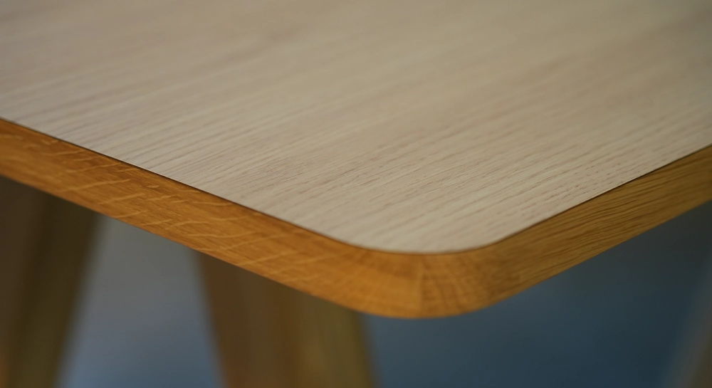 Bureau design en chêne teinte naturelle L140 cm