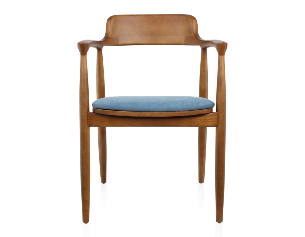 Chaise scandinave bois teinte merisier et tissu bleu jean Chaise scandinave bois teinte merisier et tissu bleu jean