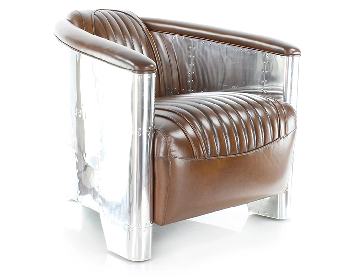 Fauteuil aviateur aluminium riveté et cuir marron vintage Fauteuil aviateur aluminium riveté et cuir marron vintage