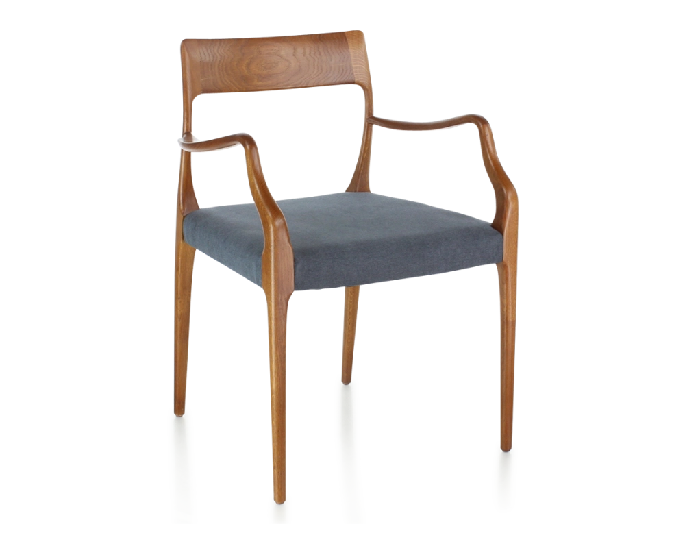 Chaise scandinave avec accoudoirs bois teinte merisier assise tissu gris Chaise scandinave avec accoudoirs bois teinte merisier assise tissu gris