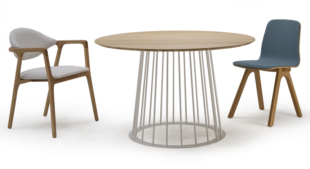 Round dining table in oak and metal black metal base and natural wood top finish 120x120 Round dining table in oak and metal black metal base and natural wood top finish 120x120