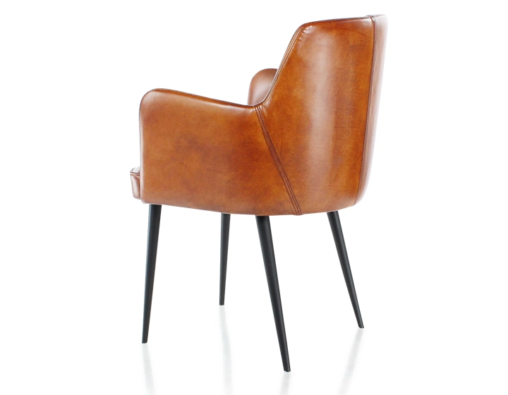 Chaise vintage avec accoudoirs cuir marron clair Chaise vintage avec accoudoirs cuir marron clair