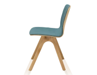 Chaise design en chêne tapissé bois teinte naturelle assise tissu bleu océan