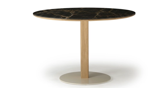 Round dining table in oak and ceramic for 6 people. with a natural wood finish and a black m2 marble-effect ceramic top. 120x120