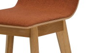 Tabouret design chêne teinte naturelle assise tissu rouge bordeaux Tabouret design chêne teinte naturelle assise tissu rouge bordeaux