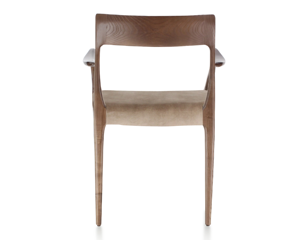 Chaise scandinave avec accoudoirs bois teinte marron foncé assise tissu velours taupe clair Chaise scandinave avec accoudoirs bois teinte marron foncé assise tissu velours taupe clair