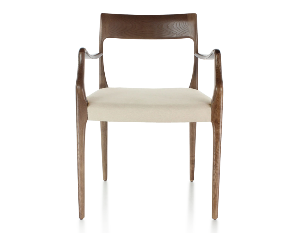Chaise scandinave avec accoudoirs bois teinte marron foncé assise tissu camel Chaise scandinave avec accoudoirs bois teinte marron foncé assise tissu camel