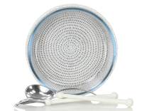 Plat pyrex rond avec support en rotin blanc Plat pyrex rond avec support en rotin blanc