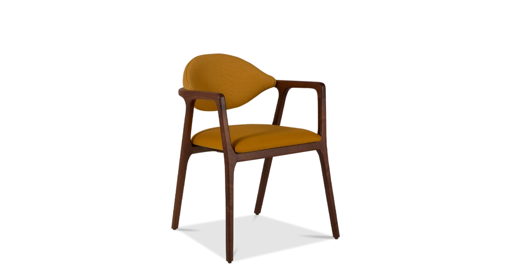 Chaise design avec accoudoirs en noyer bois teinte naturelle et tissu orange Chaise design avec accoudoirs en noyer bois teinte naturelle et tissu orange