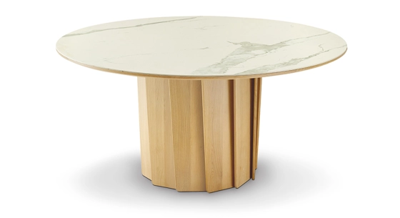 Table salle à manger ronde en chêne et céramique 6 personnes avec bois teinte naturelle et plateau céramique effet marbre blanc 120 cm