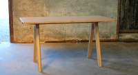 Bureau design en chêne teinte naturelle L140 cm