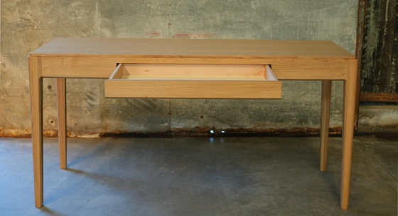 Bureau design en chêne teinte naturelle L150 cm