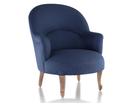 Fauteuil crapaud avec accoudoirs pieds bois teinte noyer et tissu bleu marine