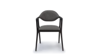 Chaise design avec accoudoirs en frêne bois teinte anthracite et tissu gris Chaise design avec accoudoirs en frêne bois teinte anthracite et tissu gris