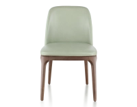 Chaise design bois teinte marron foncé et cuir vert sauge Chaise design bois teinte marron foncé et cuir vert sauge