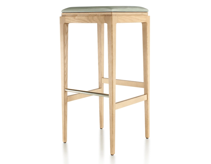 Tabouret de bar design H80 cm bois teinte naturelle assise cuir vert sauge Tabouret de bar design H80 cm bois teinte naturelle assise cuir vert sauge