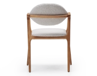 Chaise design avec accoudoirs bois teinte naturelle et tissu bouclé blanc Chaise design avec accoudoirs bois teinte naturelle et tissu bouclé blanc