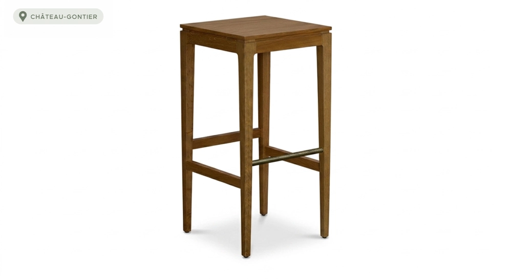 Design bar stool H80 cm wooden seat with a natural wood finish.