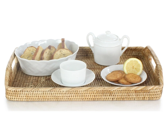 Plateau de service rectangulaire en rotin naturel petit modèle