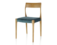 Chaise scandinave bois teinte merisier assise tissu velours bleu pétrole Chaise scandinave bois teinte merisier assise tissu velours bleu pétrole