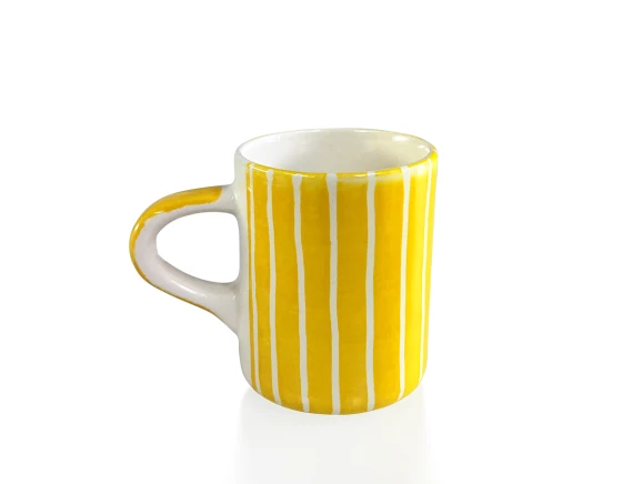 Tasse à café en céramique striée jaune