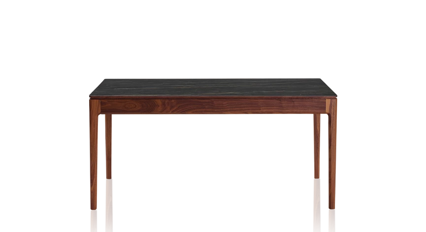 Table extensible en noyer et céramique allonges bois avec bois teinte naturelle et plateau céramique effet marbre noir 140x90 cm