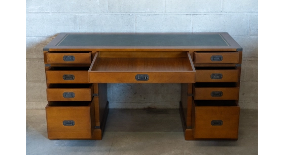 Navy desk in wood and leather bois teinte merisier et cuir vert