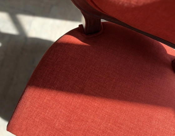 Chaise ancienne style Louis XVI bois teinte ancienne et tissu orange brulé