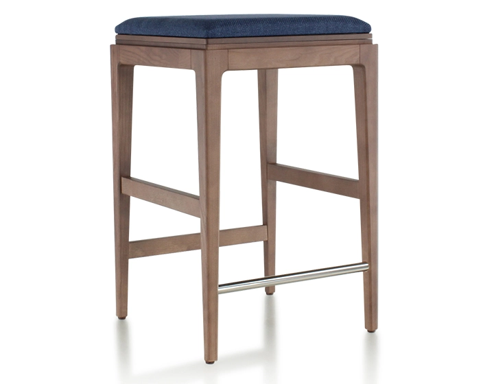 Tabouret de bar design H60 cm bois teinte noyer assise tissu bleu marine Tabouret de bar design H60 cm bois teinte noyer assise tissu bleu marine