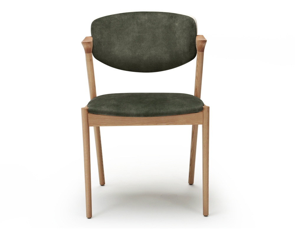 Chaise scandinave bois teinte naturelle assise tissu velours vert forêt Chaise scandinave bois teinte naturelle assise tissu velours vert forêt