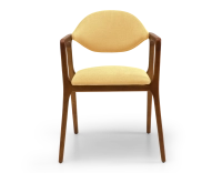 Chaise design avec accoudoirs bois teinte merisier et tissu jaune Chaise design avec accoudoirs bois teinte merisier et tissu jaune