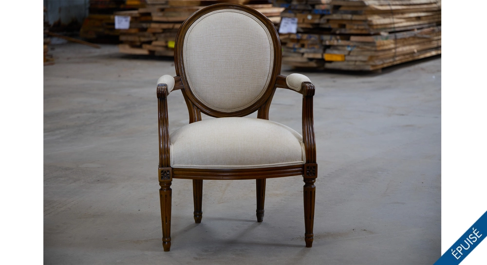 Fauteuil ancien style Louis XVI bois teinte foncée et tissu beige naturel Fauteuil ancien style Louis XVI bois teinte foncée et tissu beige naturel