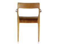 Chaise scandinave avec accoudoirs bois teinte merisier assise tissu velours bronze Chaise scandinave avec accoudoirs bois teinte merisier assise tissu velours bronze