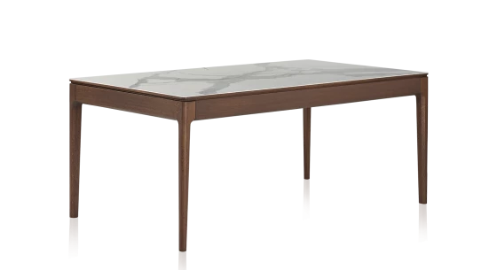 Table salle à manger en chêne et céramique avec bois teinte marron foncé et plateau céramique effet marbre blanc 140x90 cm