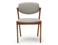 Chaise design teinte merisier et tissu beige naturel bois teinte merisier assise tissu beige naturel Chaise design teinte merisier et tissu beige naturel bois teinte merisier assise tissu beige naturel