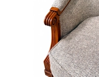 Fauteuil bergère mouluré style Louis XVI bois teinte ancienne et tissu chiné gris bleu