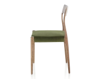 Chaise scandinave bois teinte noyer assise tissu vert olive