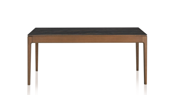Table salle à manger en chêne et céramique 8 personnes avec bois teinte noyer et plateau céramique effet marbre noir 180x90 cm