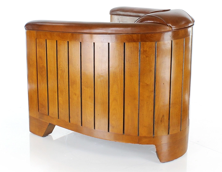 Fauteuil club bois et cuir marron vintage Fauteuil club bois et cuir marron vintage