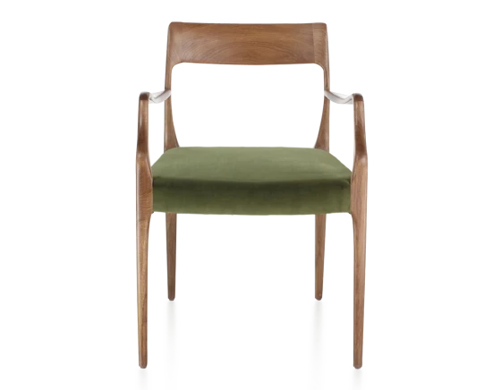 Chaise scandivave avec accoudoirs bois teinte noyer assise tissu vert olive