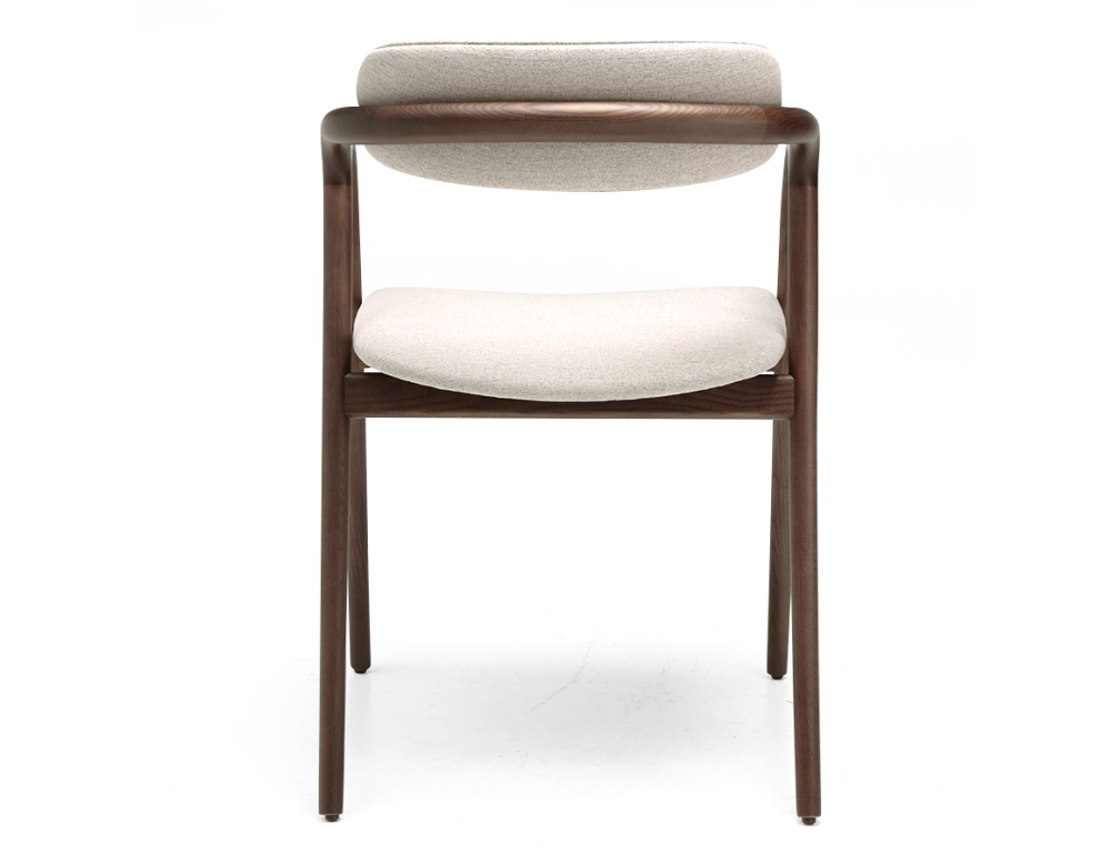 Chaise scandinave bois teinte marron foncé assise tissu beige naturel Chaise scandinave bois teinte marron foncé assise tissu beige naturel