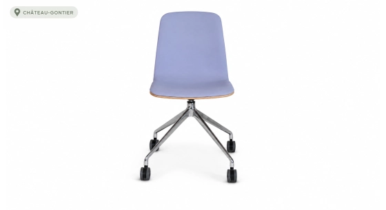 Chaise de bureau à roulettes dossier bois teinte naturelle assise en tissu mauve