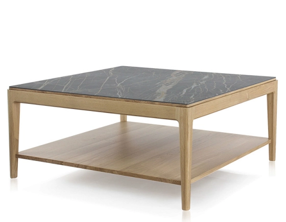 Table basse carrée en chêne et céramique avec tablette en bois teinte naturelle plateau céramique effet marbre noir 100x100 cm
