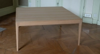 Extensible table for 6 to 10 people in oak and ceramic with wood extensions with natural wood finish and ossido ceramic top. 160x100 cm